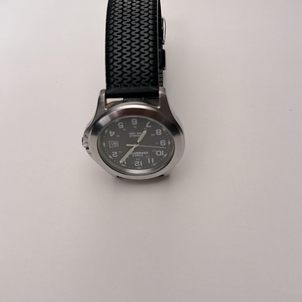 Timex Expedition 50m Water Resistance Black & Silver Men's Watch Rubber Strap - Picture 9 of 10